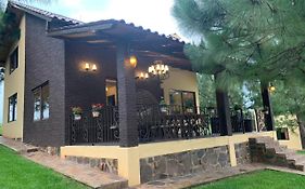 Cabana No.6 Puerta Del Bosque Mazamitla.